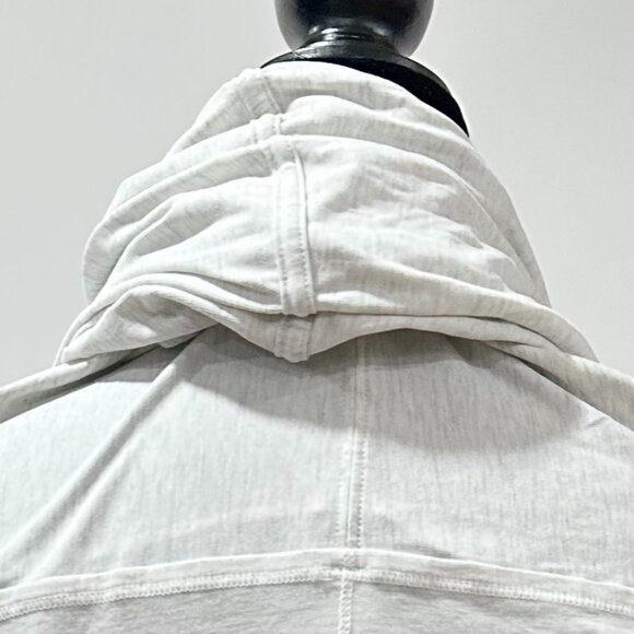 Lululemon Iconic Wrap Heathered White Size 8 - Picture 9 of 14